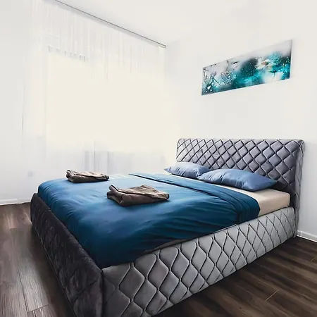Center Pearl 2br Wifi Easy-check-in *