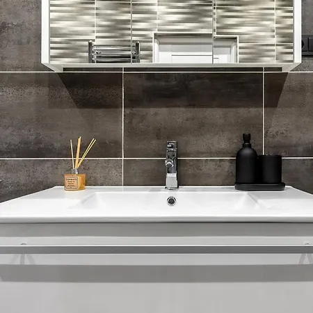 Center Pearl 2br Wifi Easy-check-in *