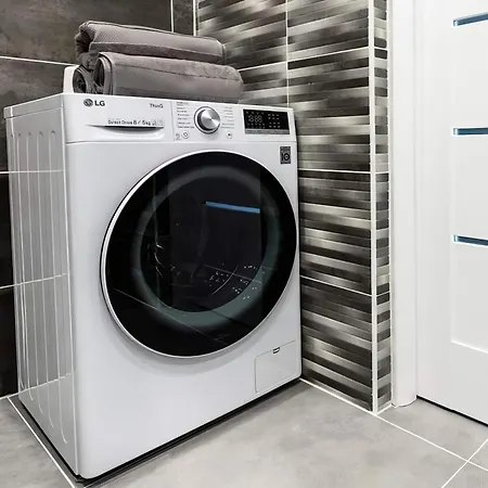 Center Pearl 2br Wifi Easy-check-in *