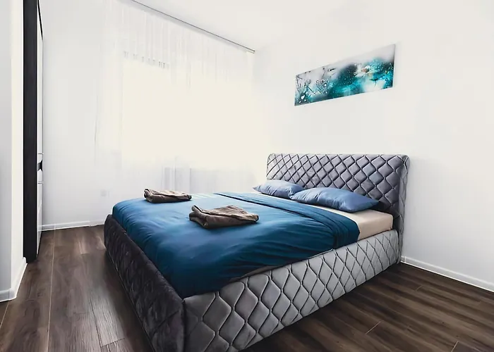 Center Pearl 2br Wifi Easy-check-in *